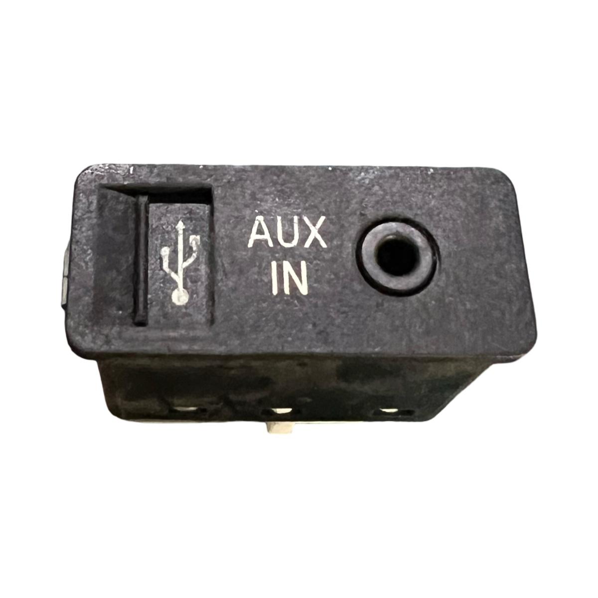 Conector priza AUX BMW 7 V F01, F02, F03, F04 2008 - 2015