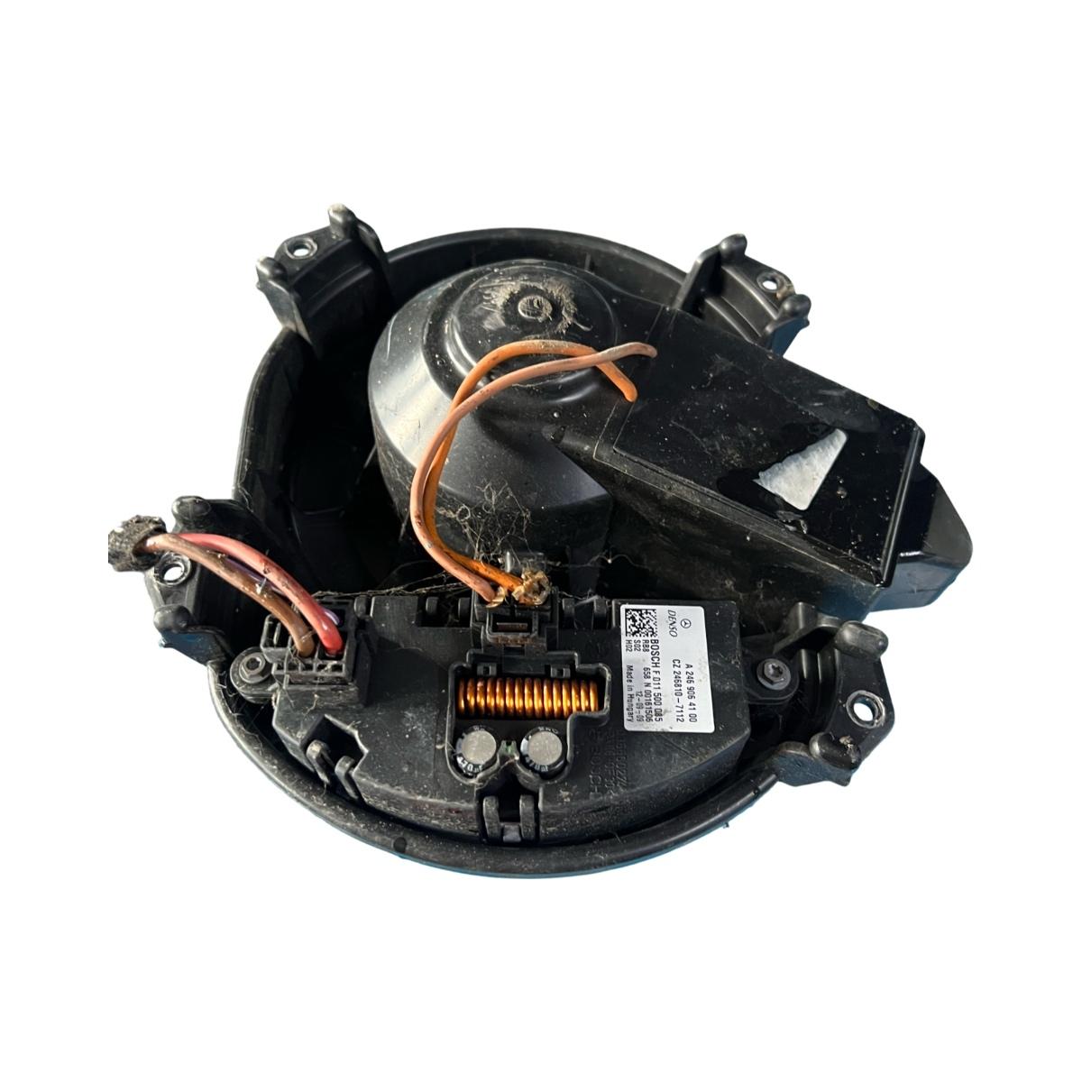 Ventilator aeroterma MERCEDES-BENZ B-CLASS II W246, W242 2011 - > A2469064100