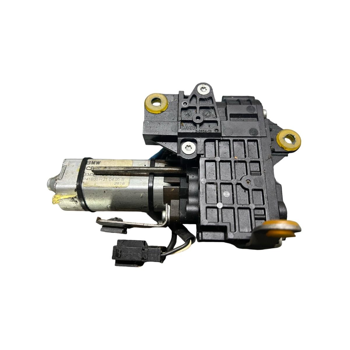 Motor de reglaj coloana de directie BMW 5 V Touring E61 2004 - 2010 1171701