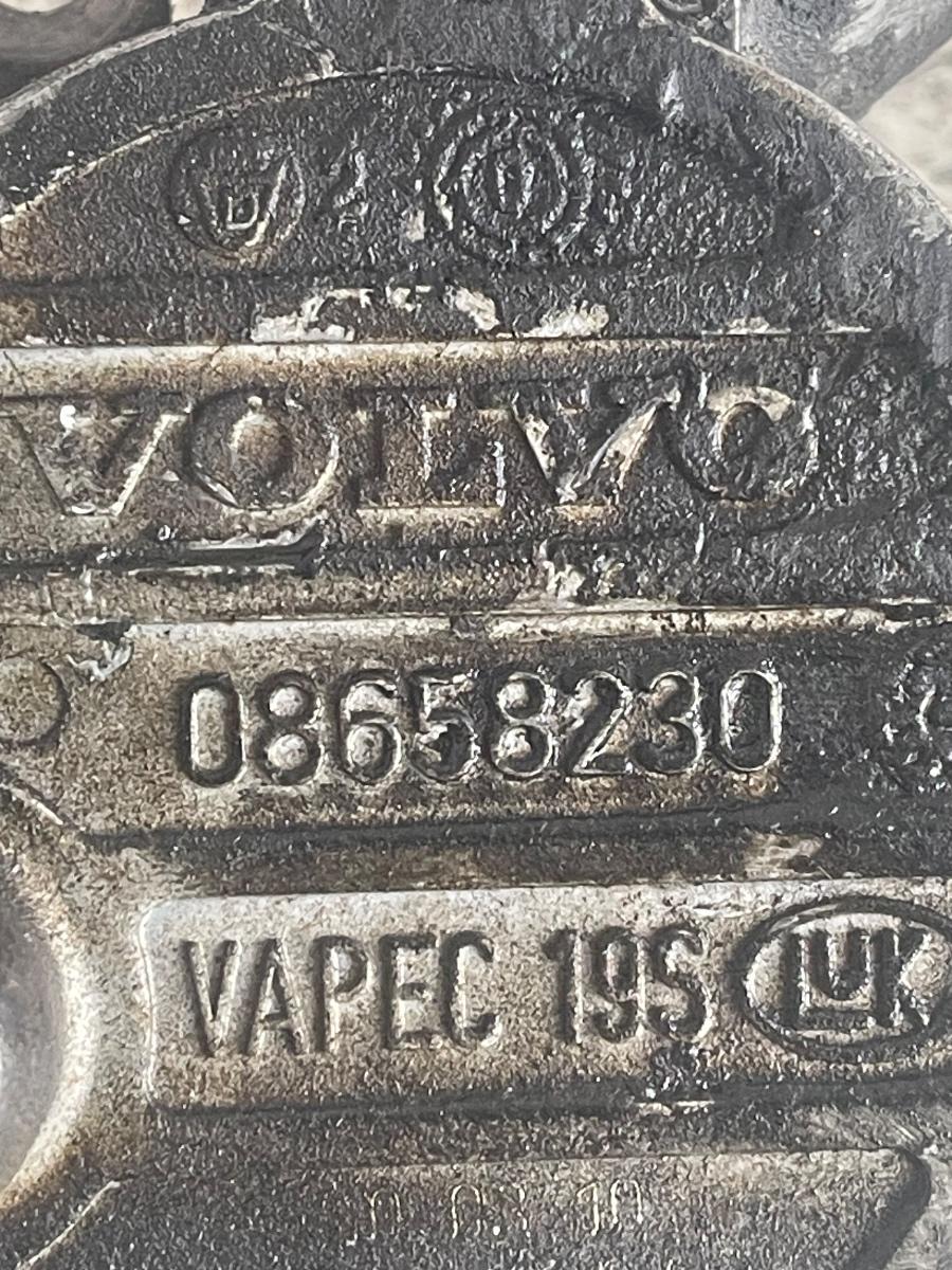 Pompa de vacuum VOLVO S60 I 384 2000 - 2010 2.4D EURO3 08658230 – foto 2