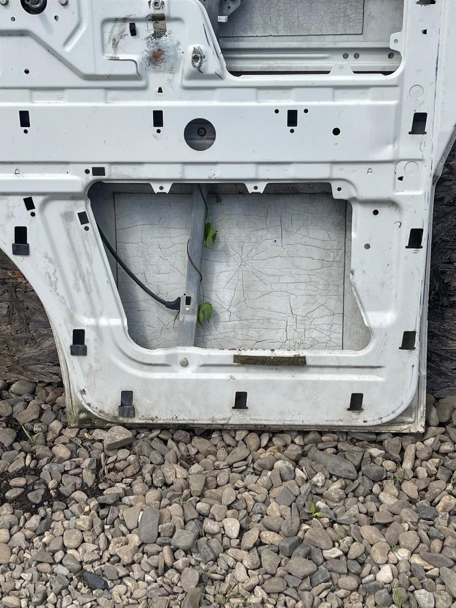 Usa Portiera dreapta fata VOLKSWAGEN TRANSPORTER IV Bus 70XB, 70XC, 7DB, 7DW, 7DK 1990 - 2 – foto 4