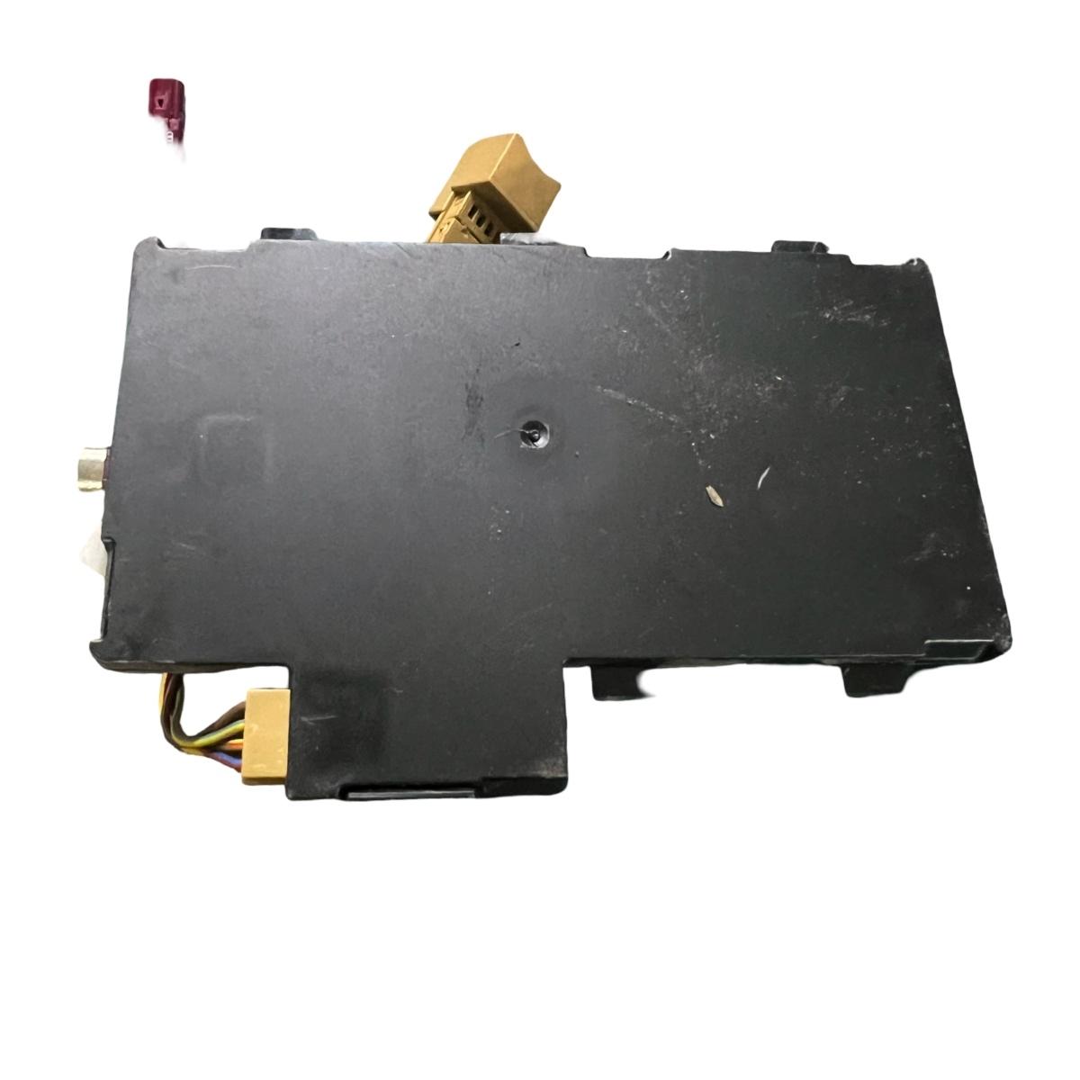 Amplificator semnal antena VOLKSWAGEN GOLF VAN VII Variant BA5 2013 - 2017 5G0980611 – foto 2