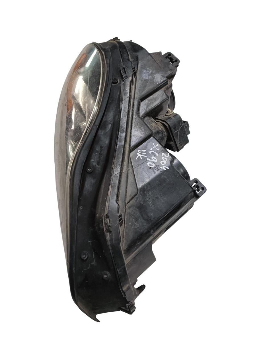 Far UK dreapta fata VOLVO XC90 I 275 2002 - 2015 – foto 2