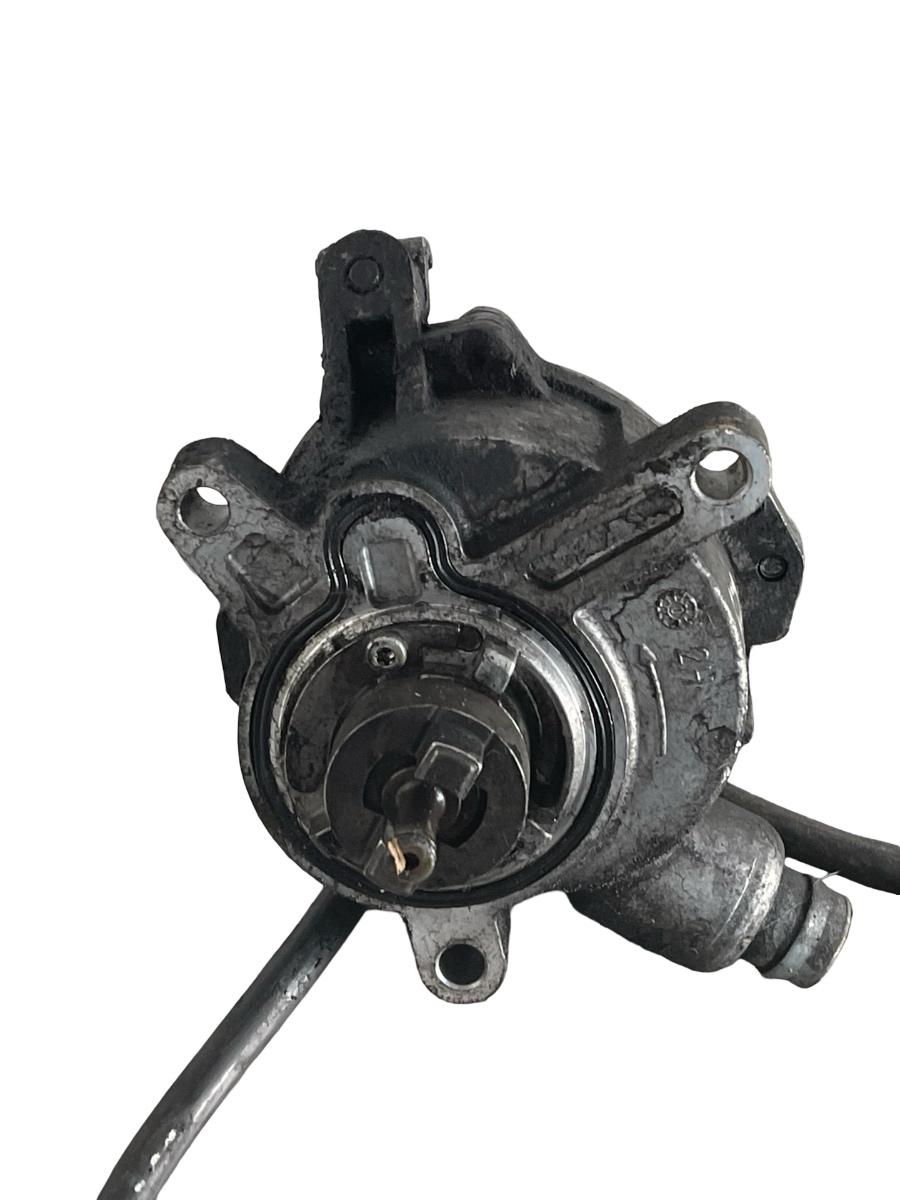 Pompa de vacuum VOLVO XC90 I 275 2002 - 2015 2.4D EURO3 08658230 – foto 2