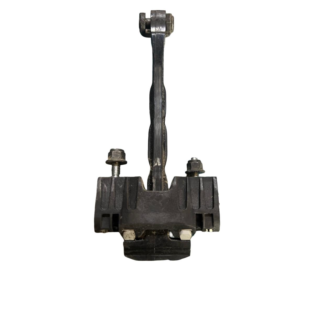 Opritor usa Limitator portiera fata dreapta fata VOLVO XC60 156 2008 - > 31298466