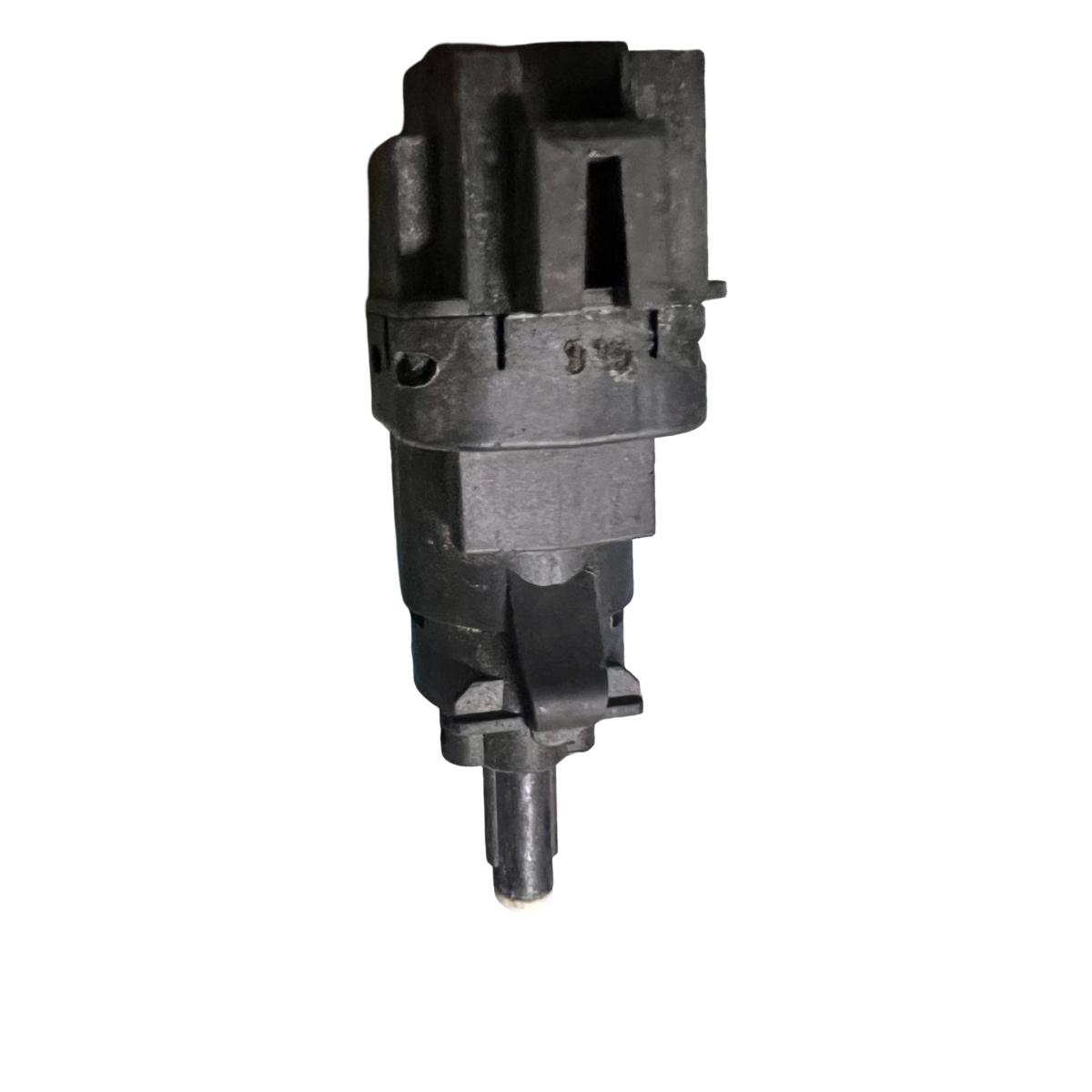 Comutator senzor pedala de frana VOLVO XC60 156 2008 - >, FORD FIESTA V JH_, JD_ 2001 - 2010 3M5T13480AC