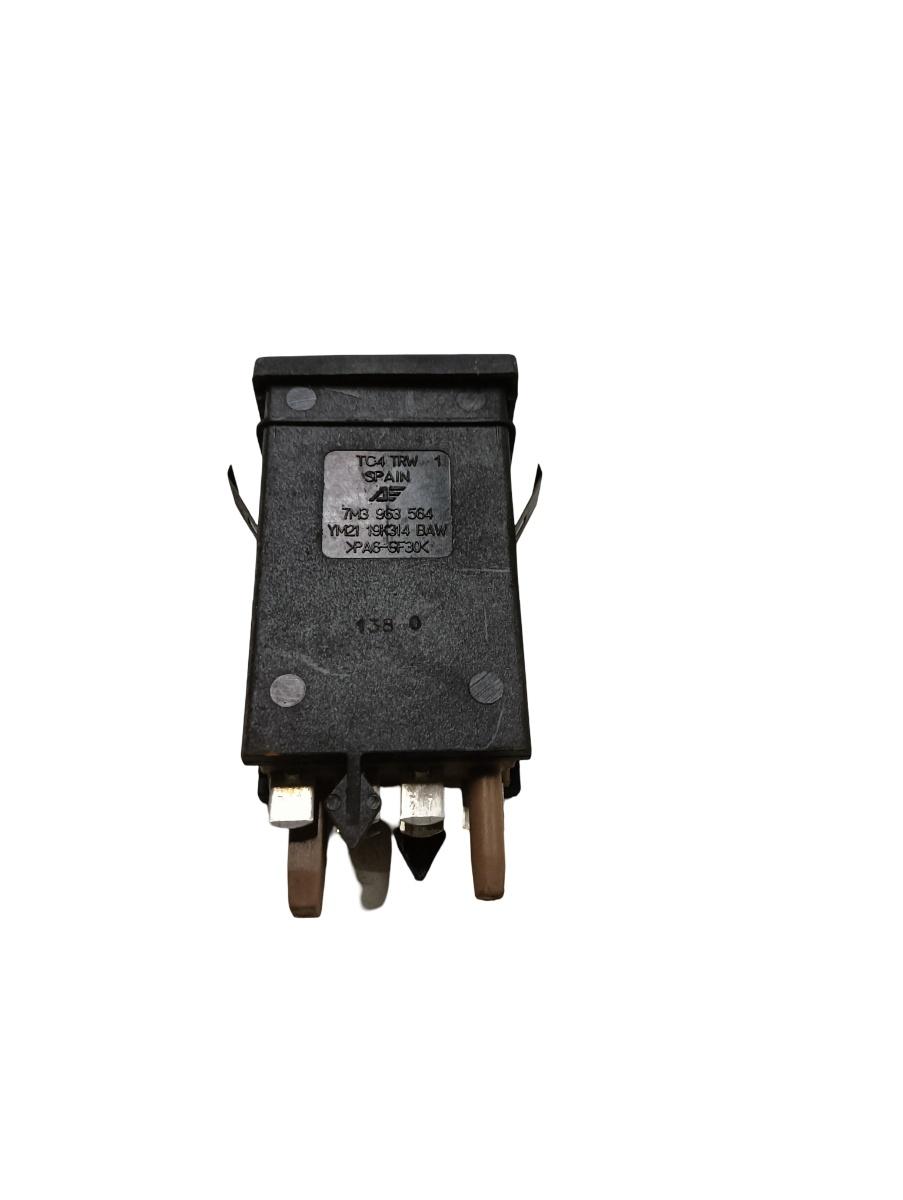 Buton reglaj incalzire scaun  dreapta fata VOLKSWAGEN SHARAN 7M8, 7M9, 7M6 1995 - 2010 TDI BRT VAG 7m3963564 – foto 2