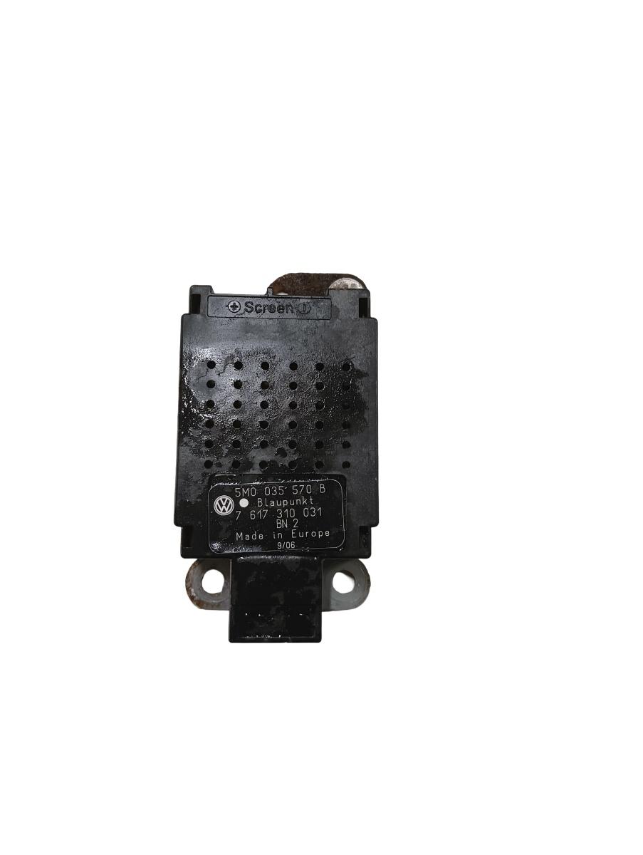Antena GPS dreapta spate VOLKSWAGEN GOLF VI 5K1 2008 - 2013 1.4 1.4 CGGA VAG 5m0035570b