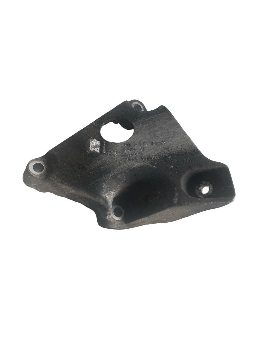 Suport motor stanga BMW X1 I E84 2009 - 2015 2.0 sDrive 20 d N47 D20 C 6777061-02