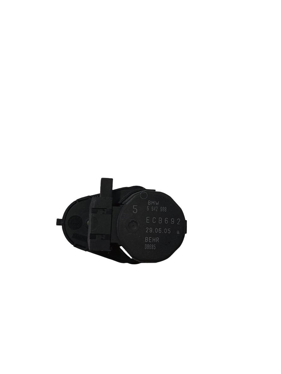 Actuator/motoras clapeta aer AC BMW 5 V Touring E61 2004 - 2010 6942988