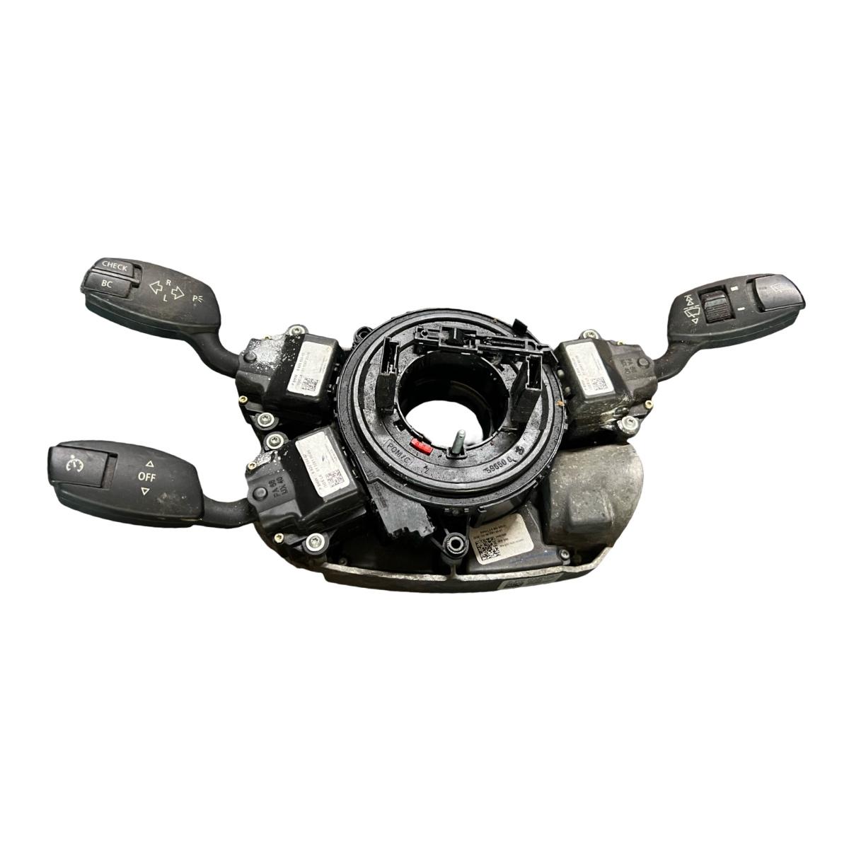 Maneta stergatoare lampa de semnalizare BMW 5 E60 2001 - 2010 696290302