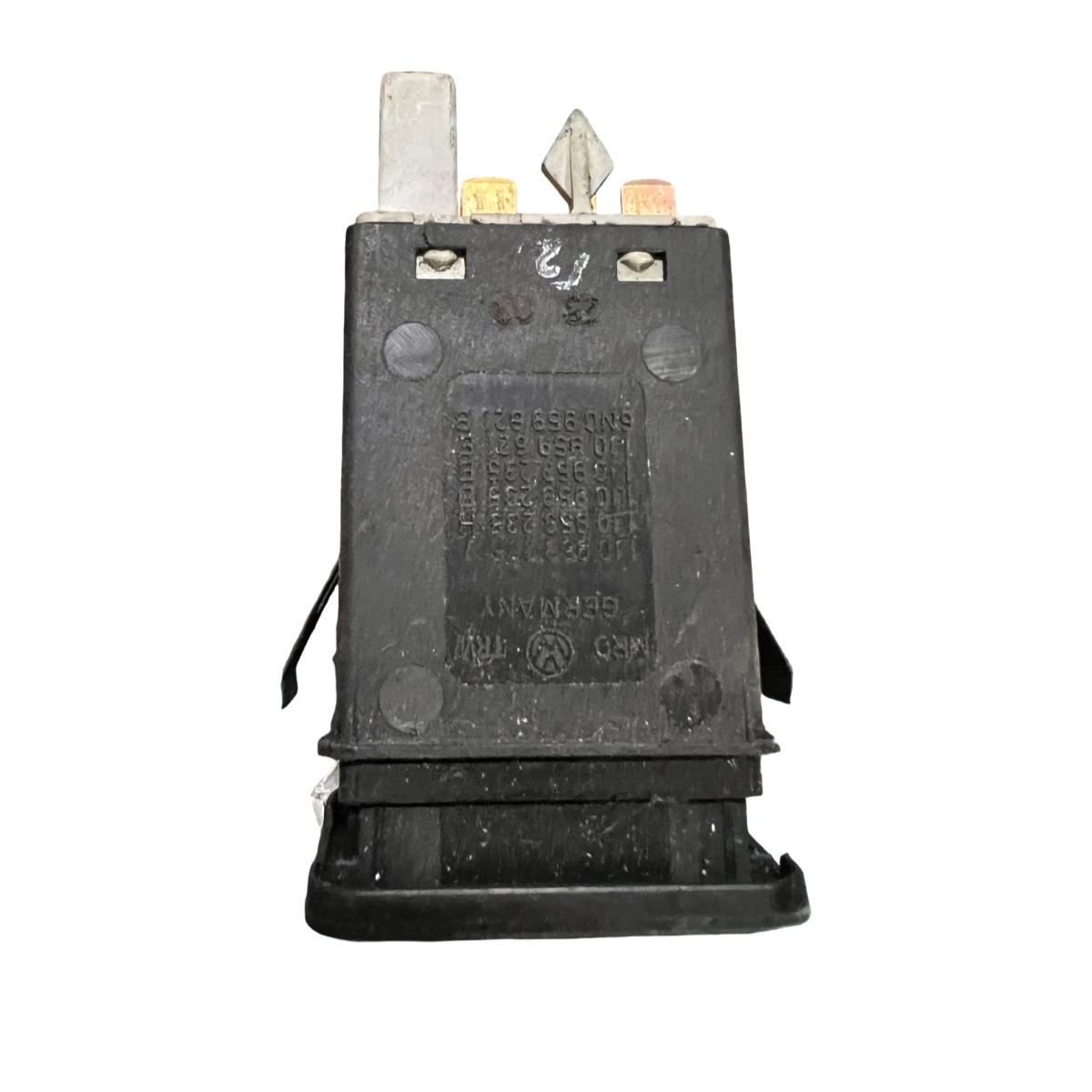 Comutator lumini de avarie VOLKSWAGEN GOLF IV 1J1 1997 - 2007 1J0953235J – foto 2