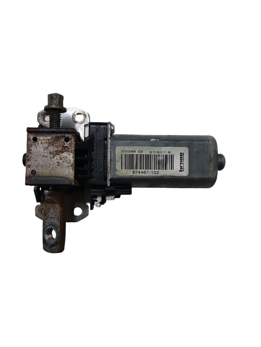 Motoras reglaj scaun stanga VOLVO S80 II AS, 124 2006 - > 974467102 – foto 2