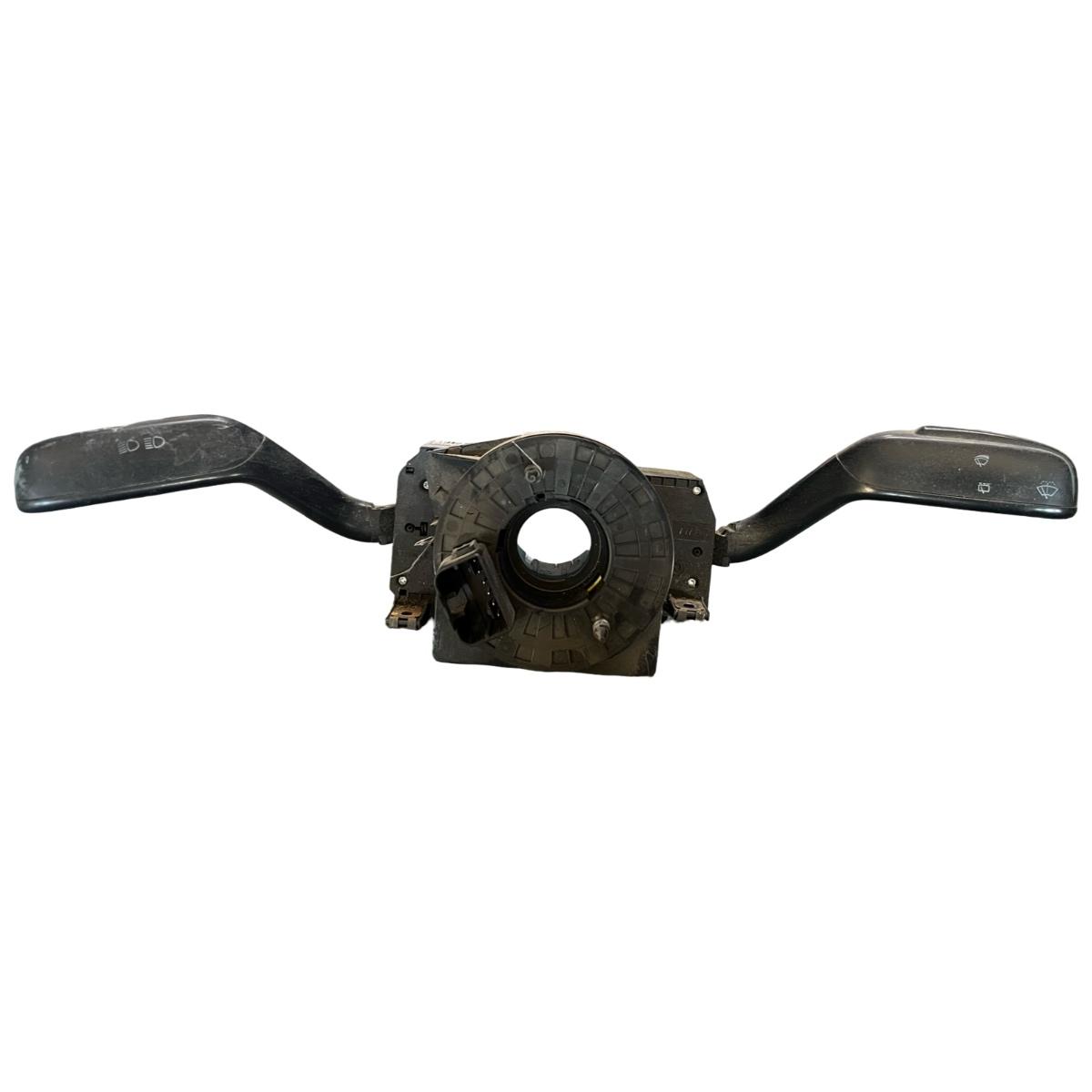 Maneta stergatoare lampa de semnalizare SKODA ROOMSTER 5J 2006 - 2015, SEAT IBIZA IV 6L1 2002 - 2009 7H0953503BJ