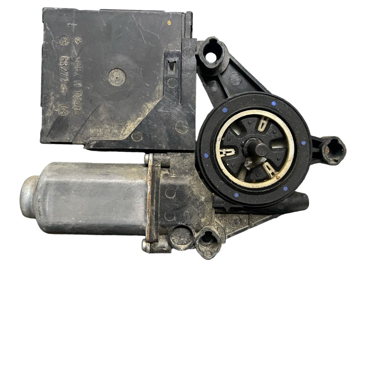 Motoras geam pivotant dreapta fata VOLKSWAGEN POLO 9N_ 2001 - 2012, VOLKSWAGEN GOLF V 1K1 2003 - 2009 BOSCH 1K0959792G