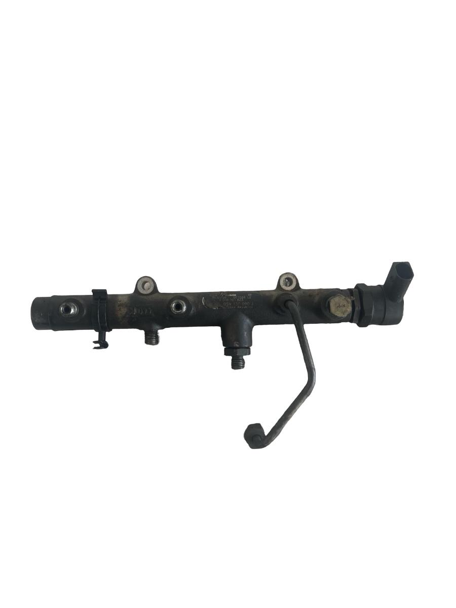 Rampa injectoare VOLKSWAGEN TOUAREG 7LA, 7L6, 7L7 2002 - 2013 3.0 V6 TDI BKS 059130090J