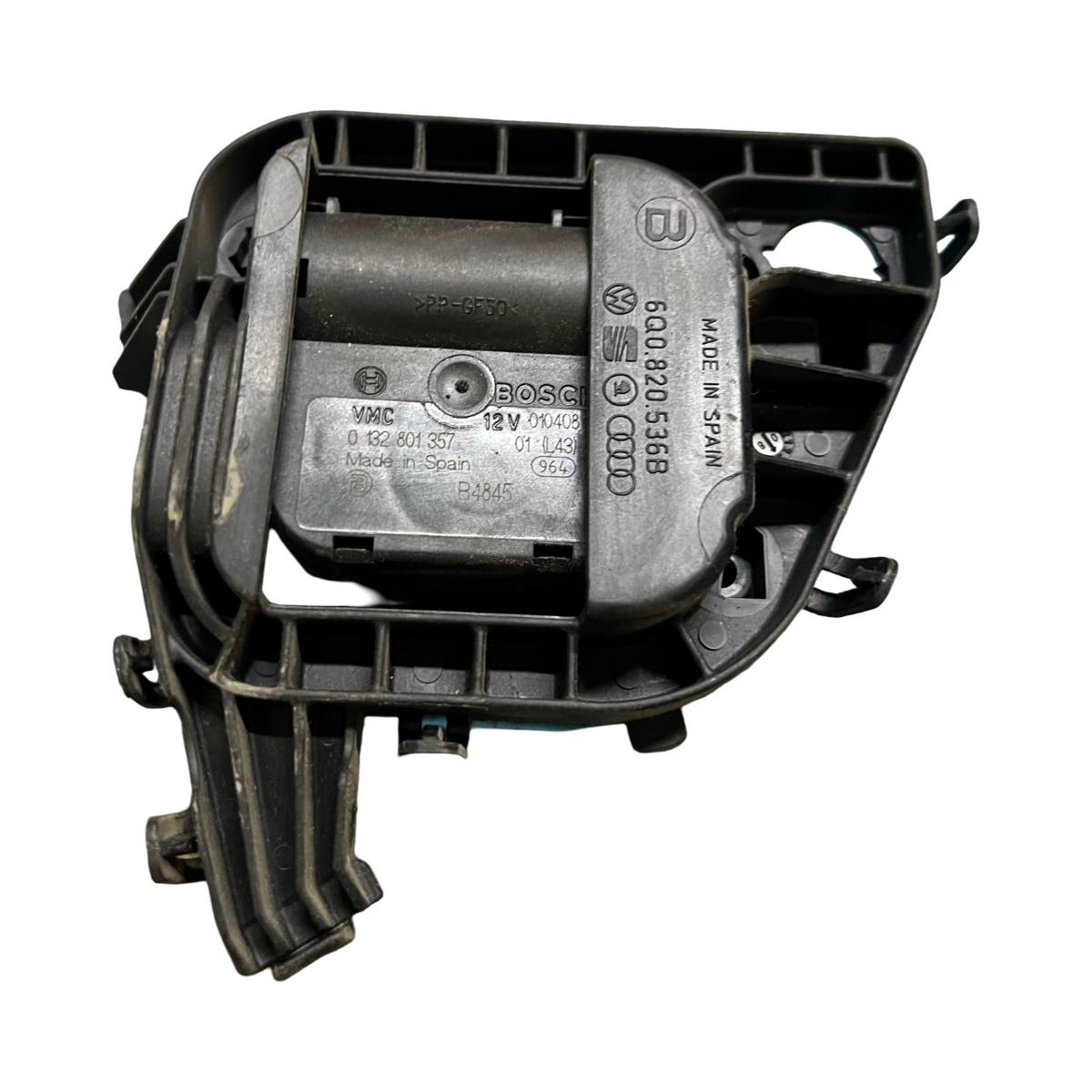 Actuator/motoras clapeta aer AC VOLKSWAGEN POLO 6N2 1999 - 2001 VAG 6Q0820536B – foto 2
