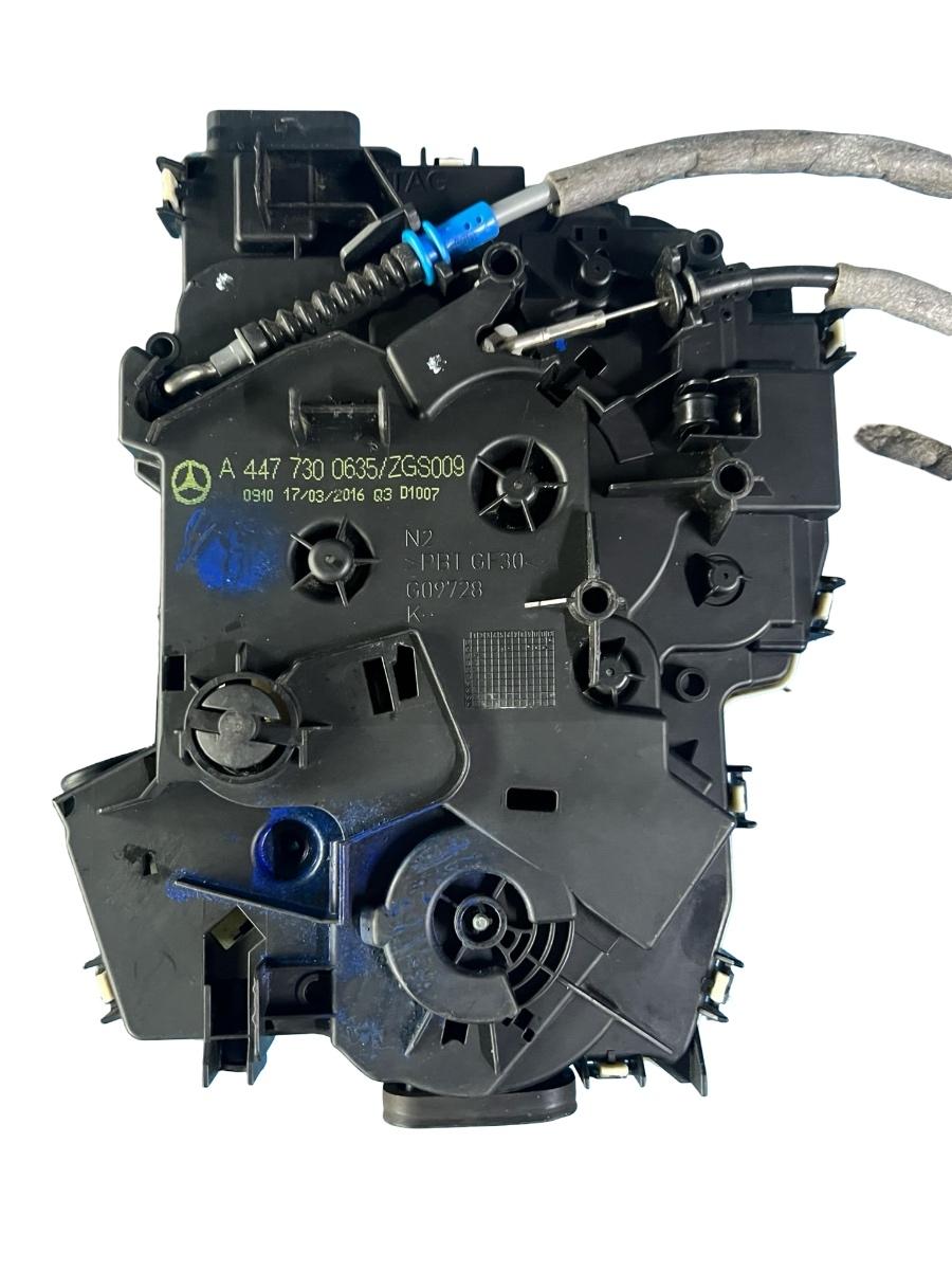 Incuietoare usa culisanta stanga MERCEDES-BENZ V-CLASS W447 2014 - > A4477300635