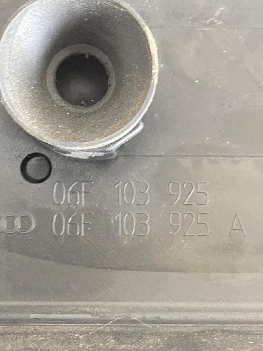 Capac motor (ornament) VOLKSWAGEN PASSAT 3C2 2005 - 2010 2.0 FSI BVY 06F103925 – foto 3