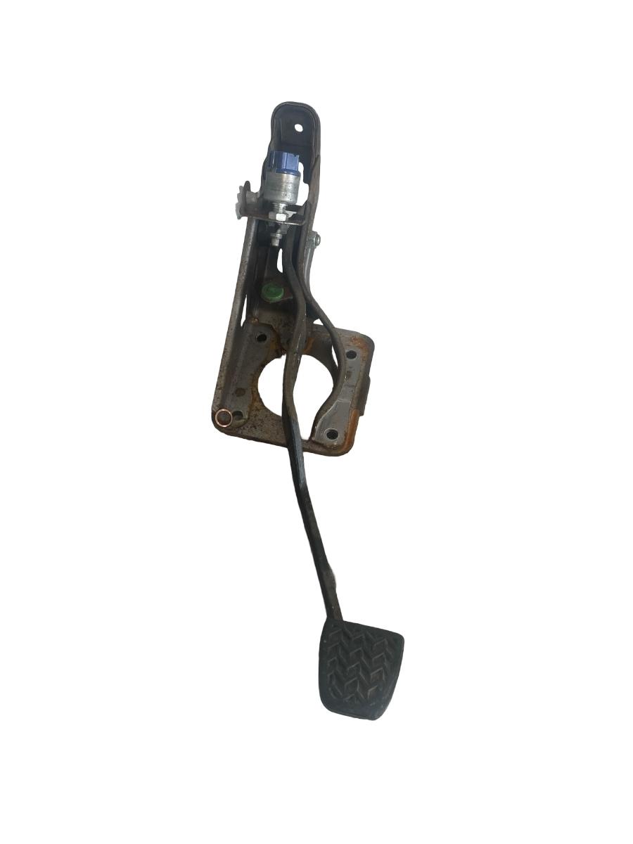 Pedala de ambreiaj TOYOTA RAV 4 II _A2_ 2000 - 2005 2.0 D 4WD 1CD-FTV