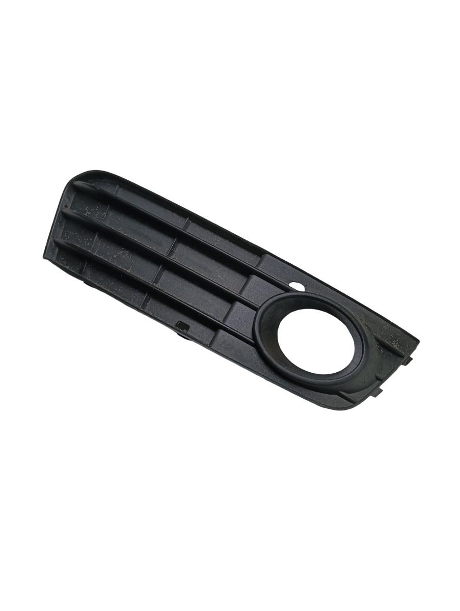 Grila/ornament lampa ceata fata dreapta fata AUDI A4 IV Avant 8K5, B8 2007 - 2015 8k0807682a