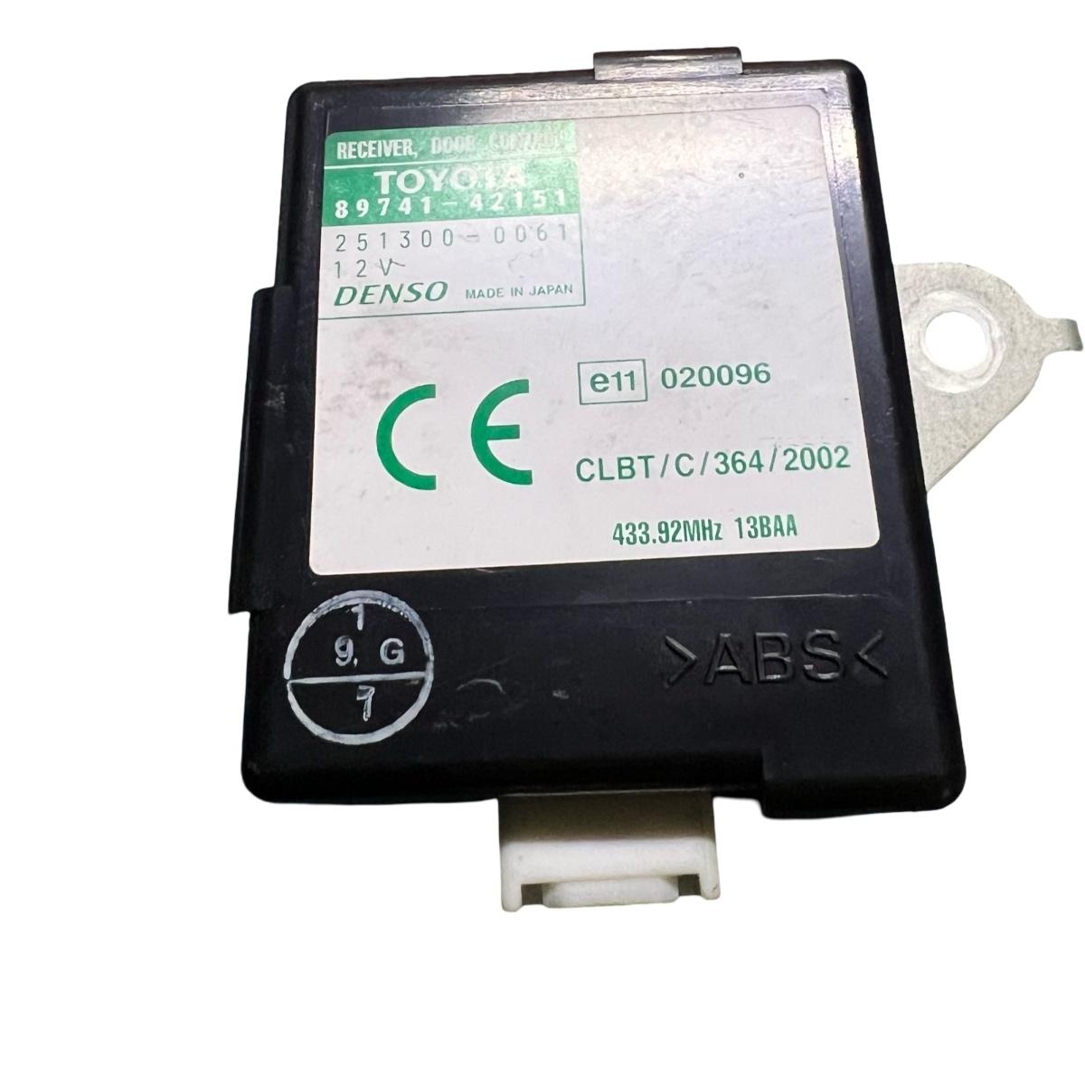 Modul de confort TOYOTA RAV 4 II _A2_ 2000 - 2005 8974142151