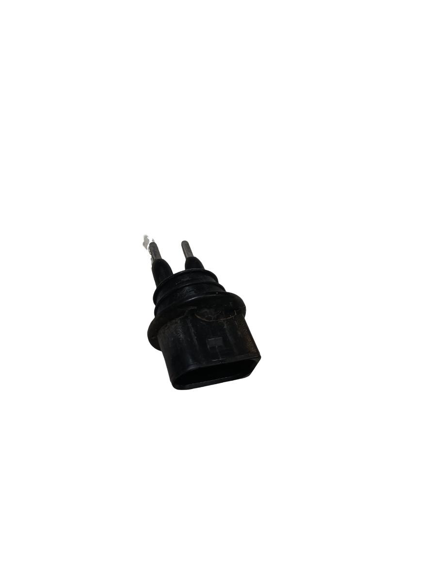 Senzor nivel lichid parbriz  AUDI A4 IV Avant 8K5, B8 2007 - 2015, AUDI A3 II Sportback 8PA 2004 - 2015 TDI 16V BKD, CBAB, CFFB, CLJA 7h0919376 – foto 2