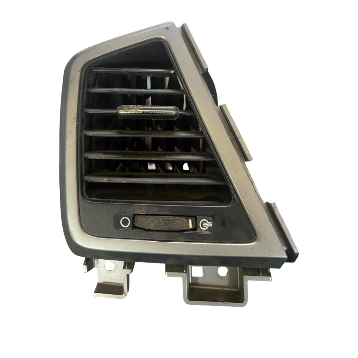 Grila de ventilatie bord centrala stanga fata HYUNDAI TUCSON III TLE  2015 - > 97480D7000NS5