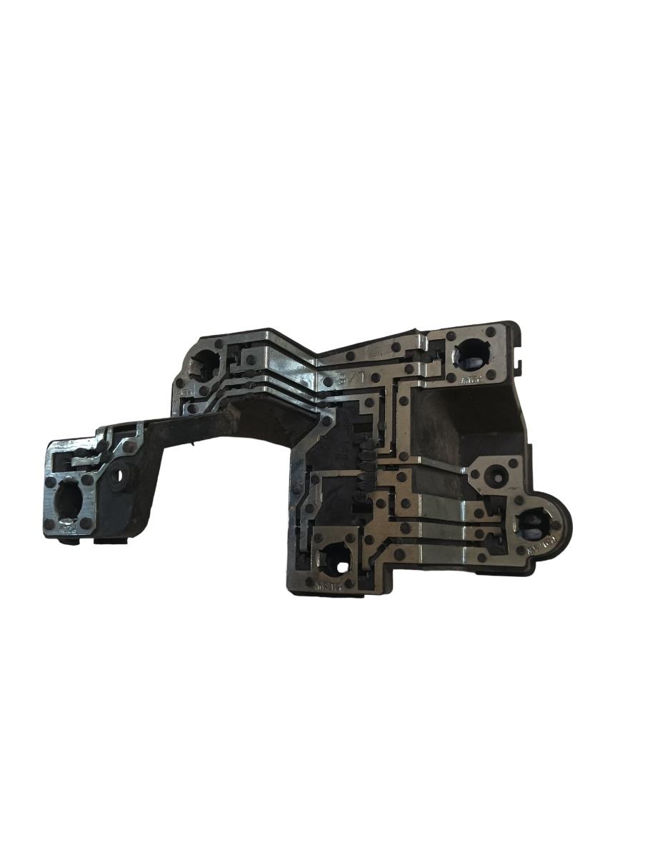Soclu stop  stanga spate AUDI TT Coupe 8N3 1998 - 2006 89100109