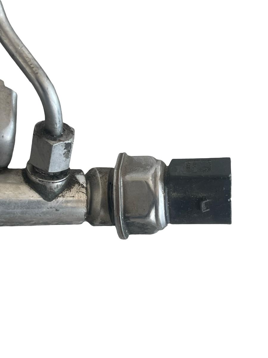 Rampa injectoare BMW 7 V F01, F02, F03, F04 2008 - 2015 4.5i HYBRID 7547599-06 – foto 2