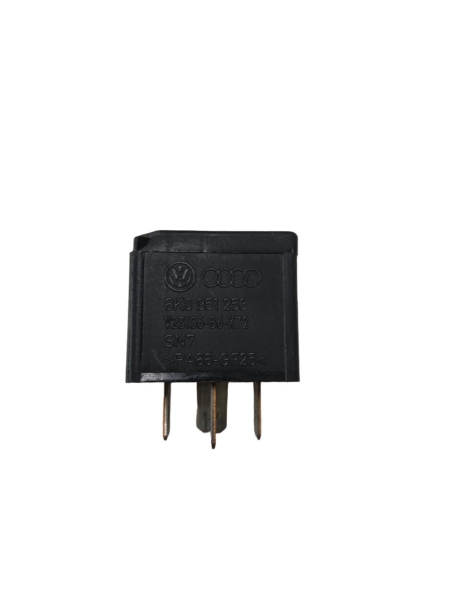 Alte relee AUDI A4 IV 8K2, B8 2007 - 2015 VAG 8k0951253