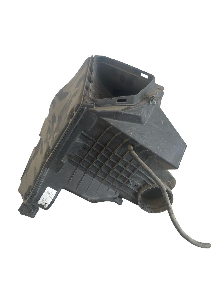 Carcasa filtru de aer AUDI A5/S5 8T3 2007 - 2017 2.7 TDI CAMA, CGKA 8K0133835B – foto 2