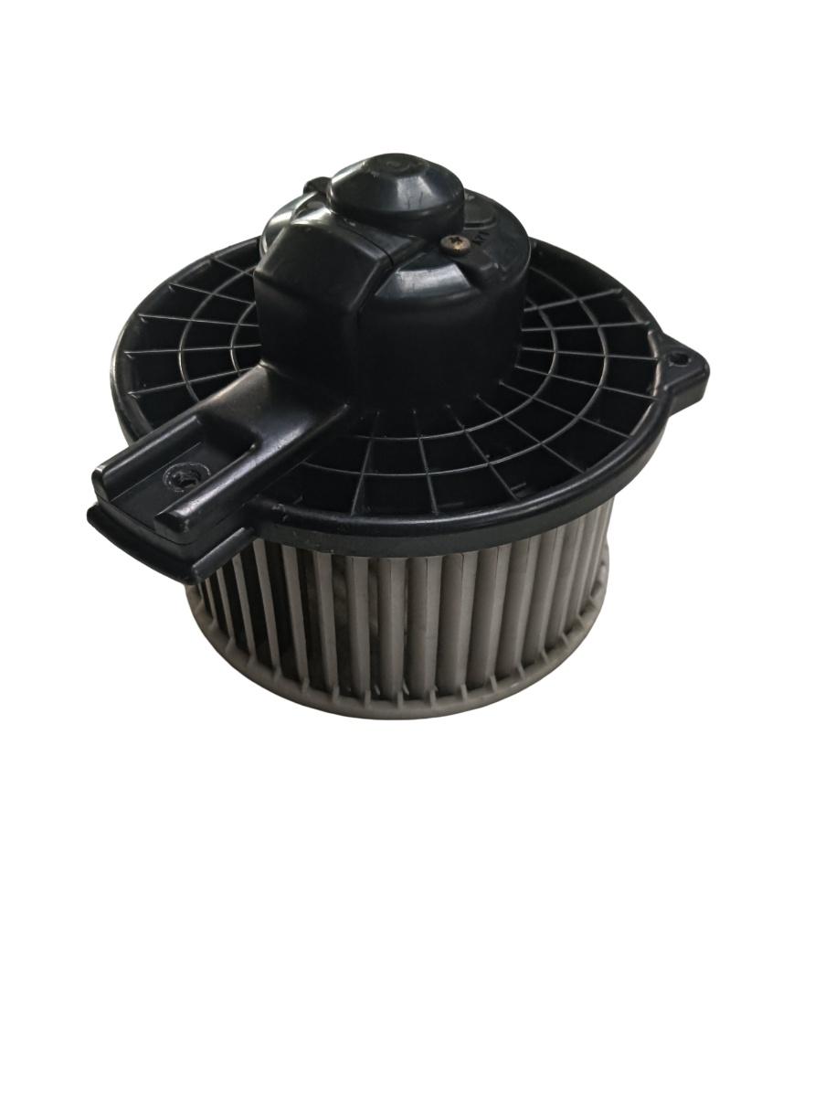 Aeroterma  MAZDA 6 GG 2002 - 2008 Gj6ba025a8 – foto 2