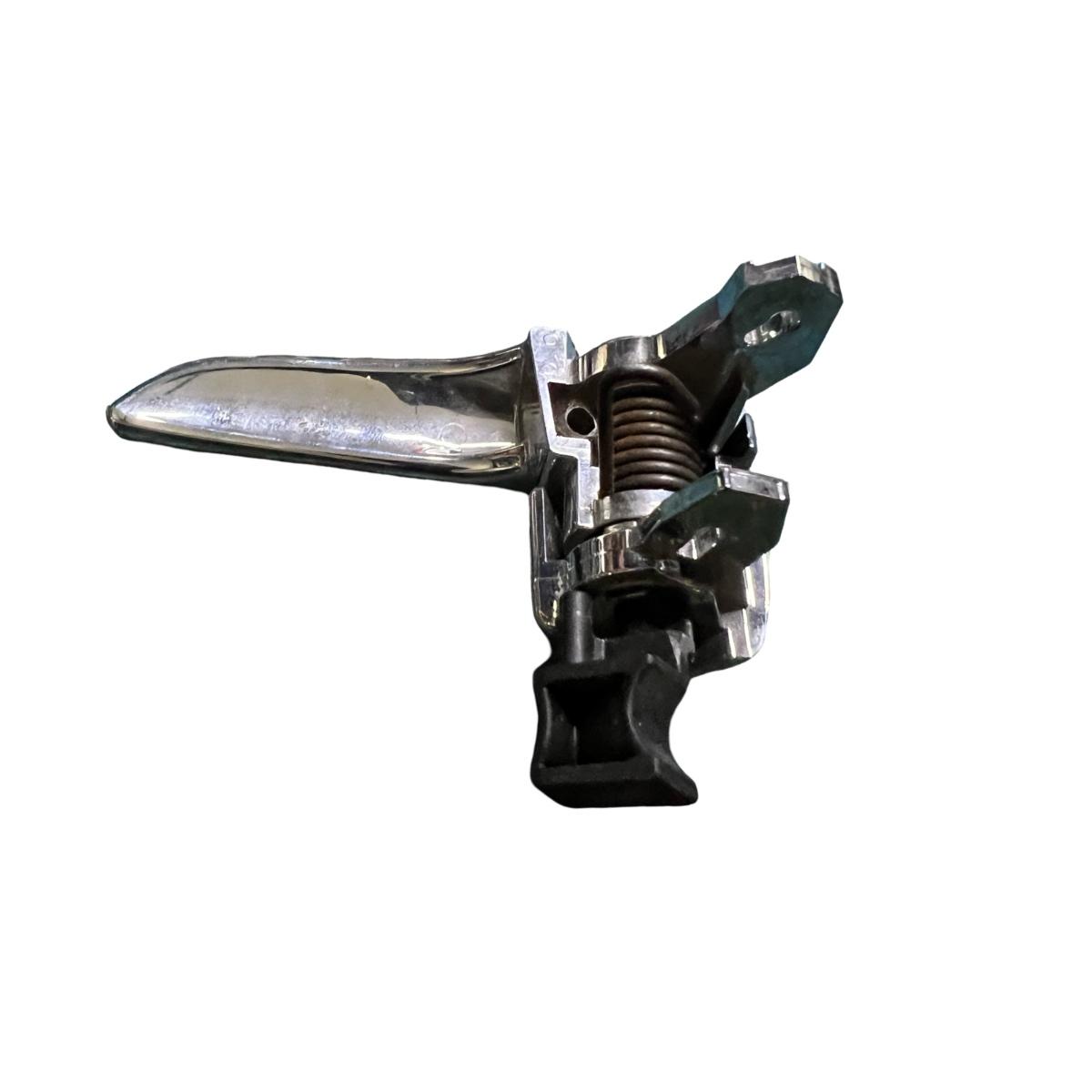 Maner interior portiera fata dreapta spate MAZDA 6 GG 2002 - 2008 – foto 2