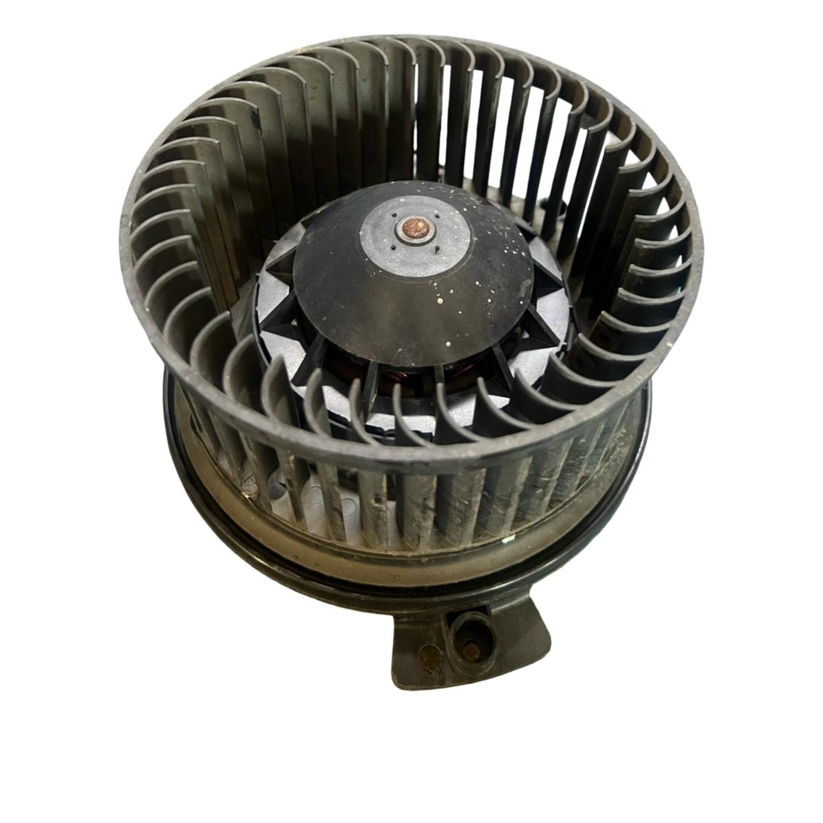 Ventilator aeroterma AUDI A4 III 8EC, B7 2004 - 2008 820021E