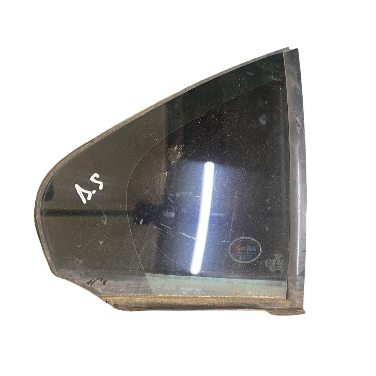 Geam lateral spate dreapta spate SKODA RAPID II NH3 2012 - > 1.2 CGPC