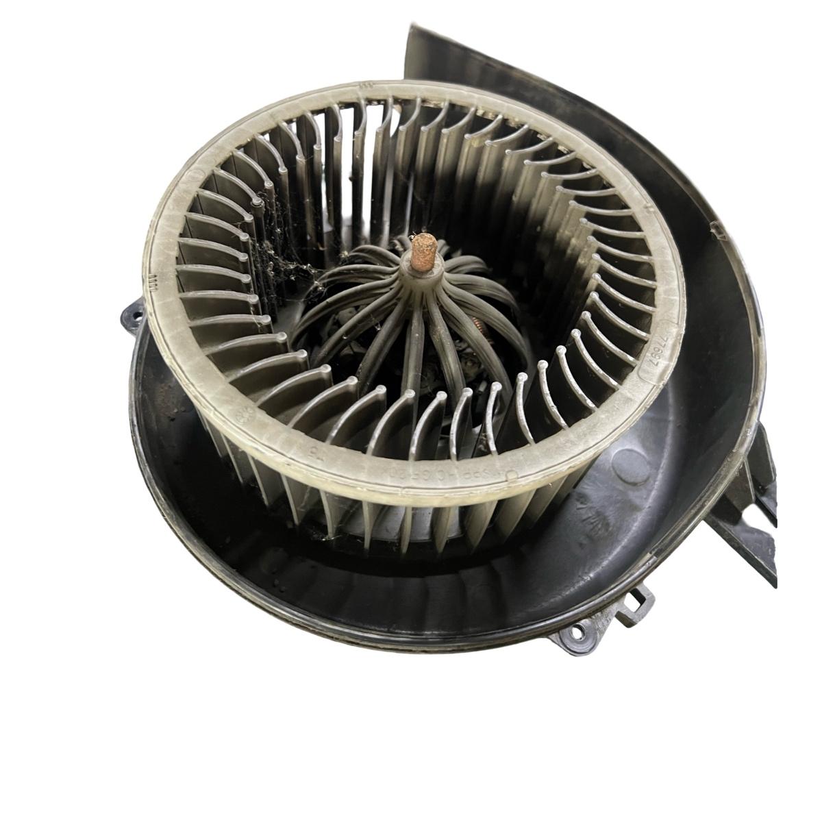 Ventilator aeroterma SKODA RAPID II NH3 2012 - >