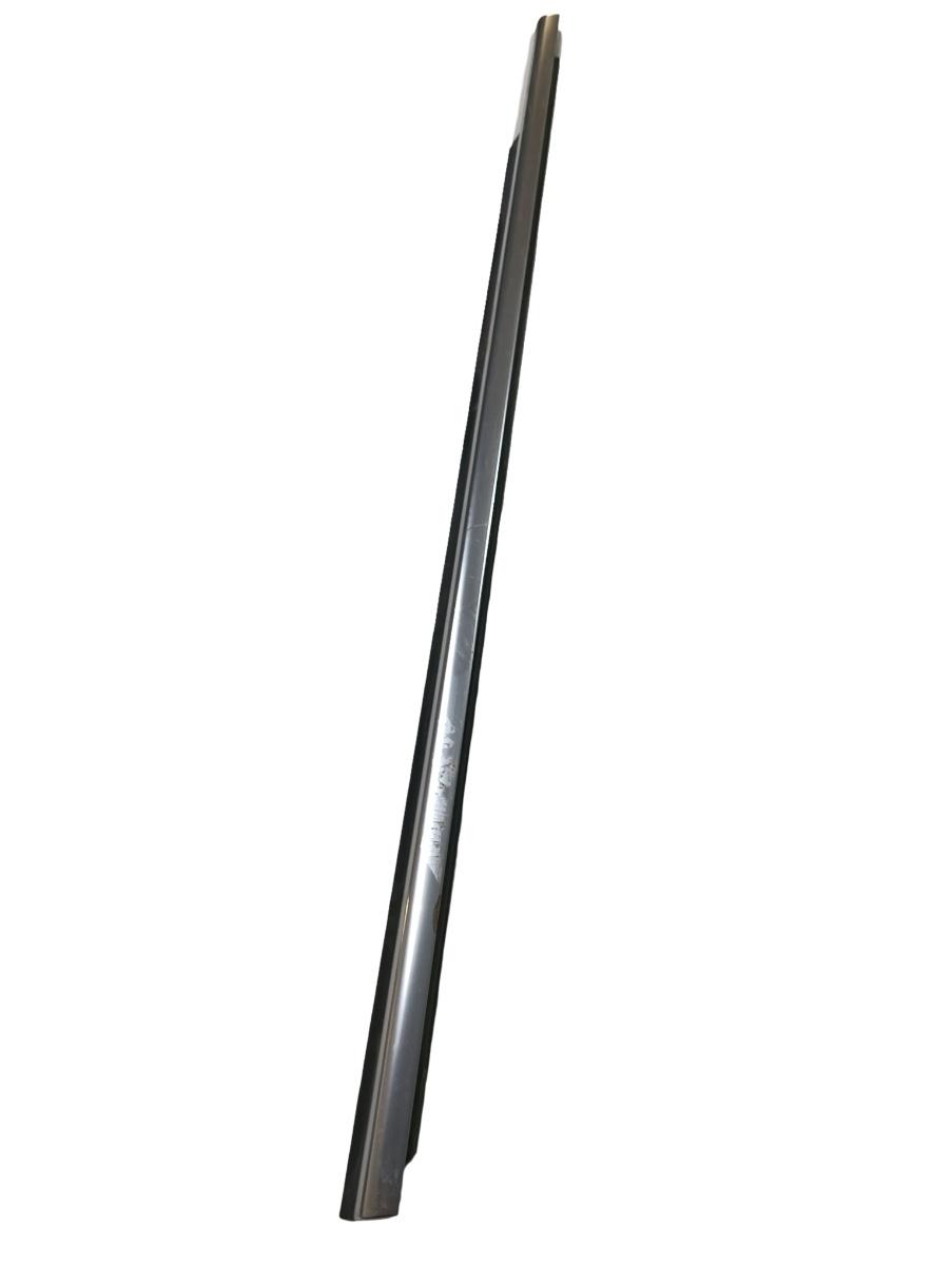 Perie geam dreapta fata VOLKSWAGEN PASSAT CC 357 2008 - 2012 3c8837476d
