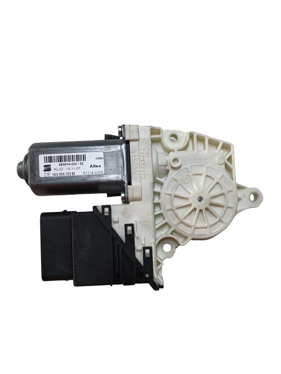 Motoras geam pivotant stanga spate VOLKSWAGEN PASSAT 3C2 2005 - 2010 973624106