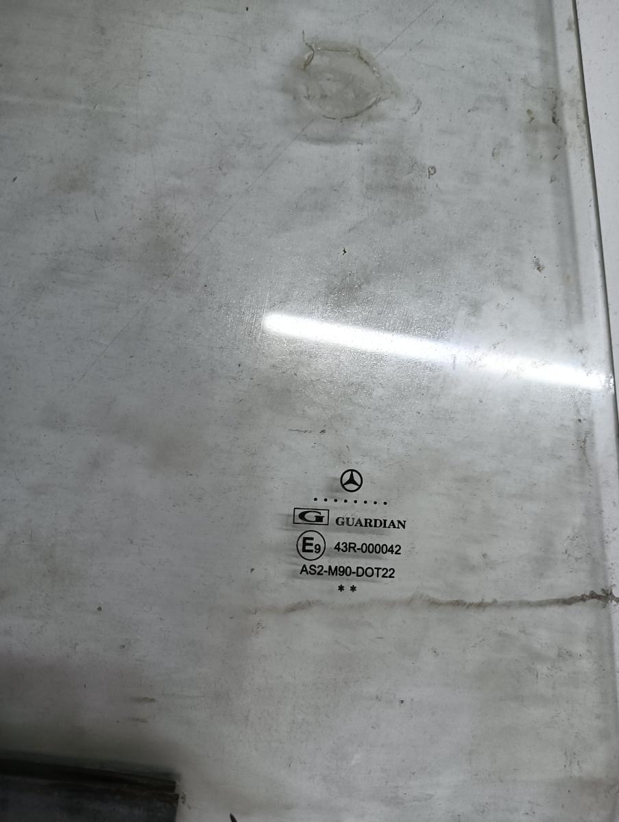 Geam  dreapta fata MERCEDES-BENZ SPRINTER 2-t Box 901, 902 1995 - 2006 – foto 2