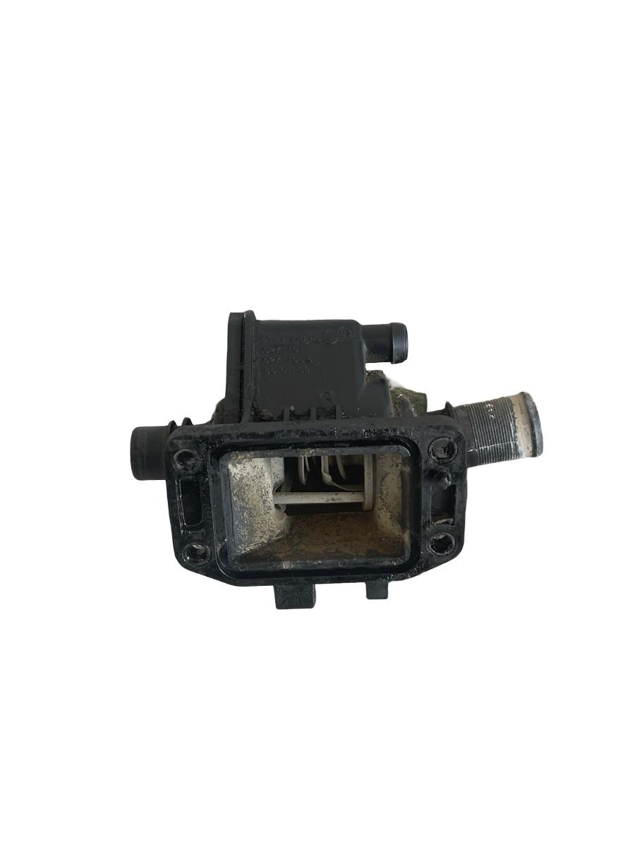 Carcasa termostat FORD FIESTA V JH_, JD_ 2001 - 2010 1.4 TDCi F6JA, F6JB 9654393880 – foto 2