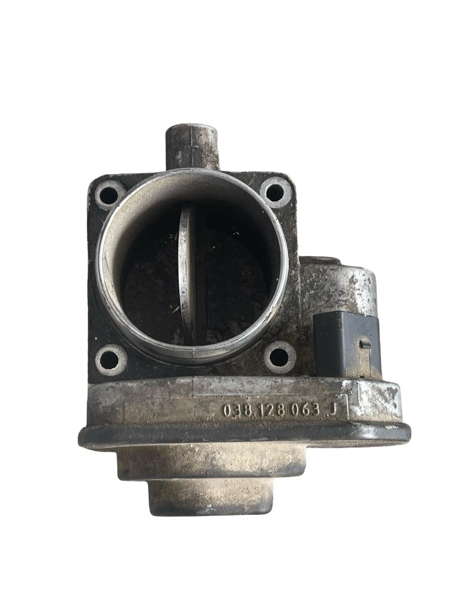 Clapeta de acceleratie VOLKSWAGEN CADDY III Box 2KA, 2KH, 2CA, 2CH 2004 - 2015 2.0SDI 038128063J