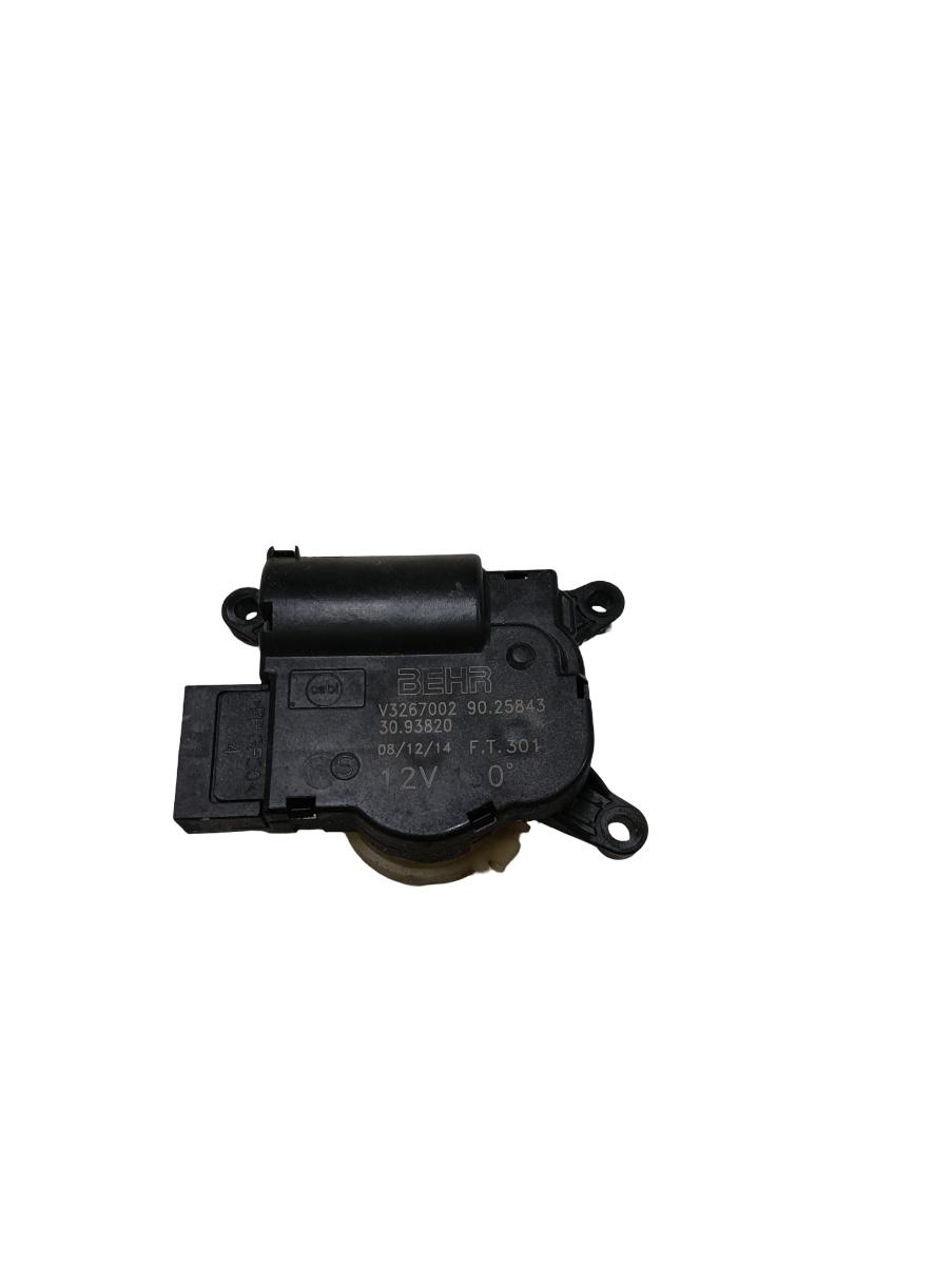 Actuator/motoras clapeta aer AC VOLKSWAGEN POLO 6R, 6C 2009 - > 9025843