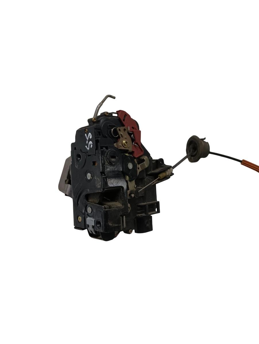 Broasca usa stanga spate AUDI A4 II Avant 8E5, B6 2000 - 2005 TDI AVF, AWX 8e0839015c – foto 2