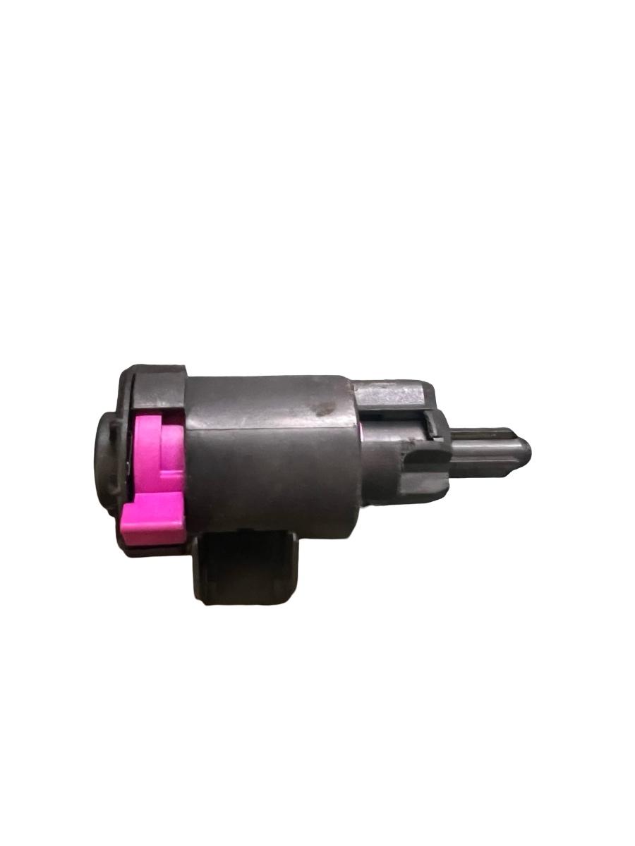 Comutator senzor pedala de frana AUDI A5/S5 Sportback 8TA 2009 - 2017, AUDI A4 IV 8K2, B8 2007 - 2015 914689963