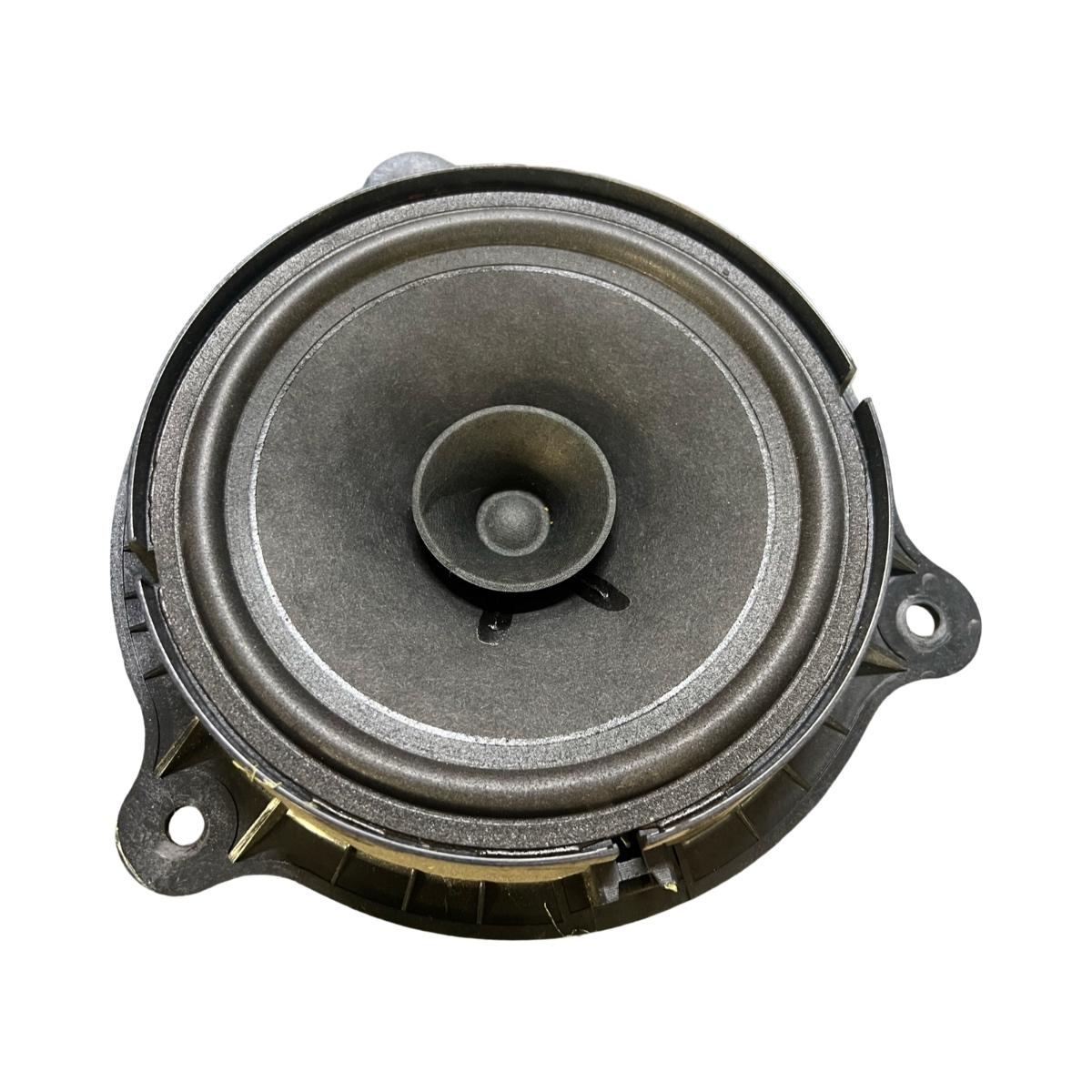 Difuzor portiera spate dreapta spate NISSAN QASHQAI / QASHQAI +2 I J10, JJ10 2006 - 2014