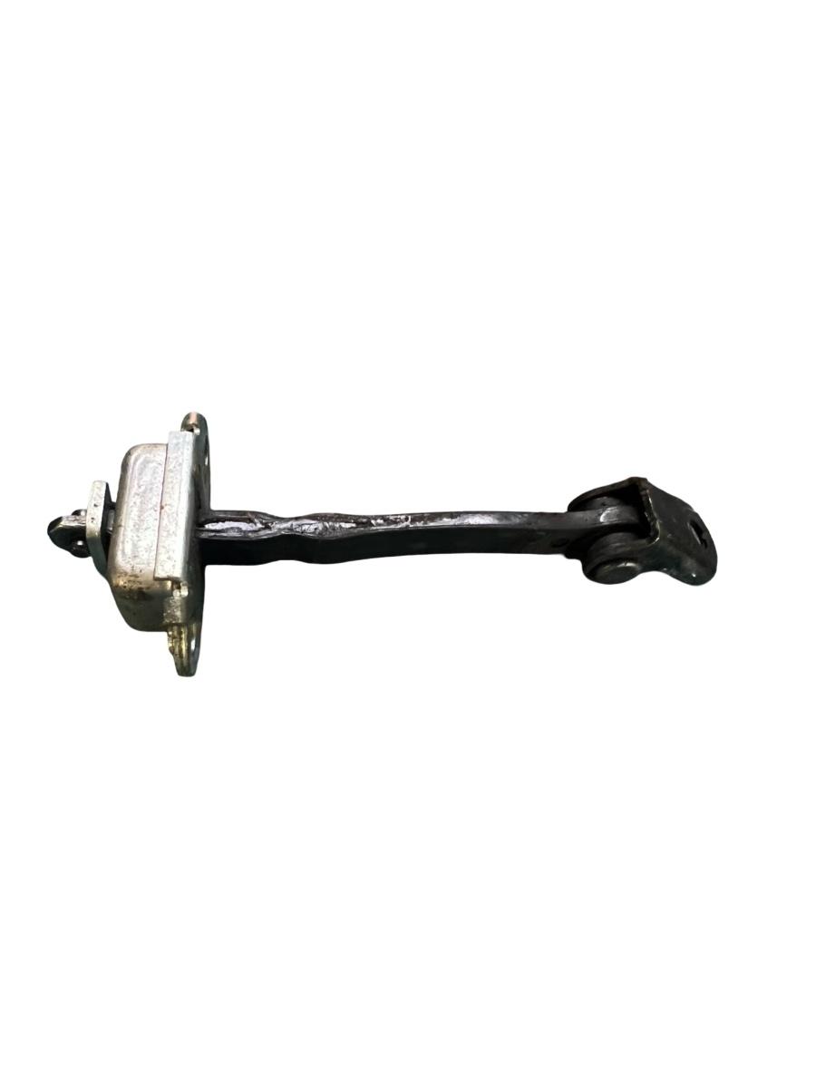 Limitator portiera spate dreapta spate NISSAN QASHQAI / QASHQAI +2 I J10, JJ10 2006 - 2014