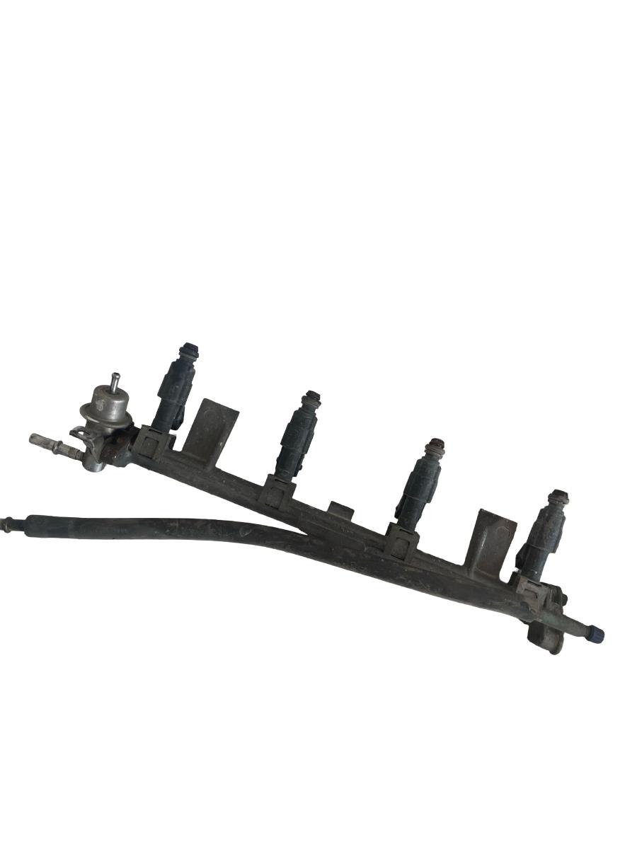 Rampa+injectoare  FORD FOCUS Hatchback  DAW, DBW 1998 - 2007 1.8 16V EYD..