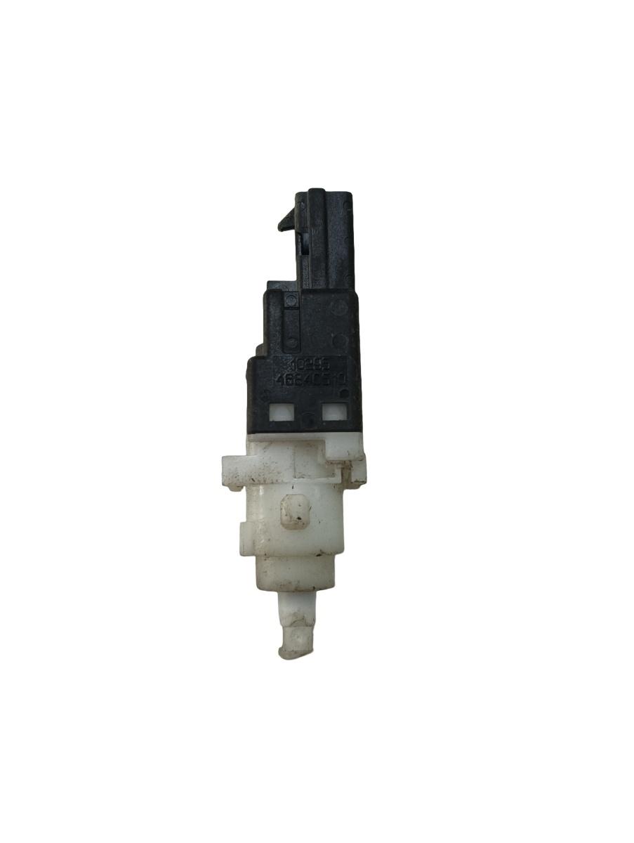 Comutator senzor pedala de frana ALFA ROMEO 159 939_ 2005 - 2012 46840510