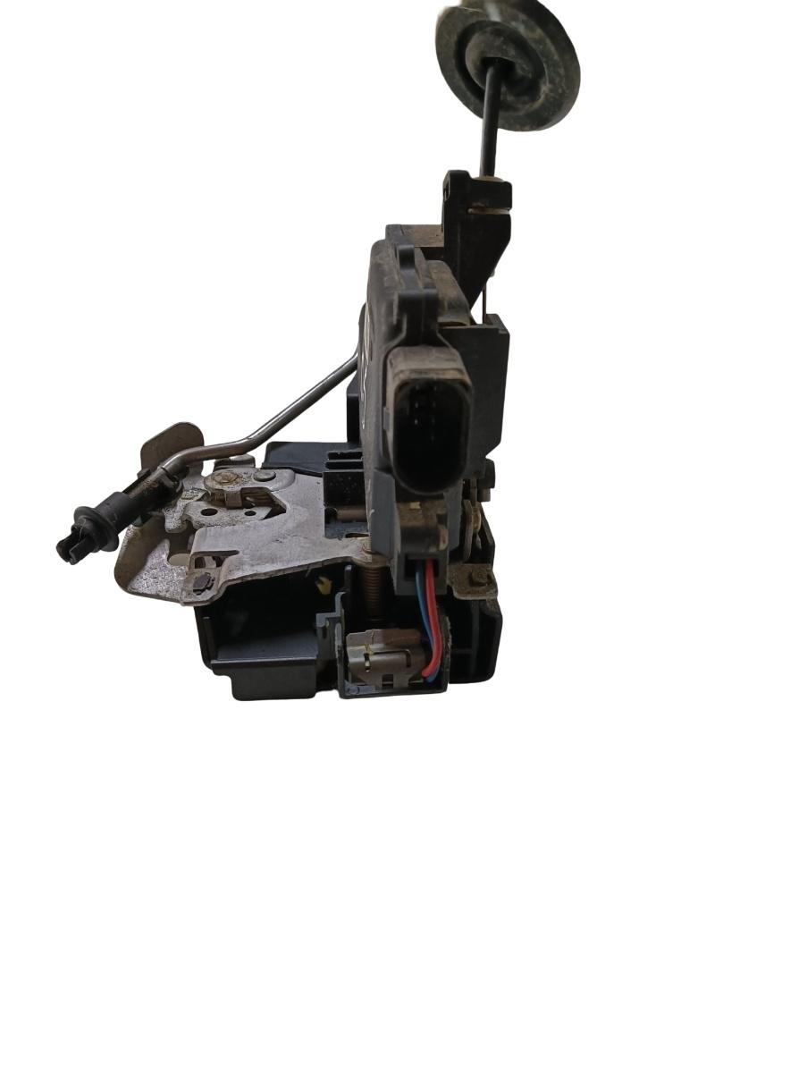 Broasca usa dreapta spate AUDI A4 II 8E2, B6 2000 - 2005 8e0839016c